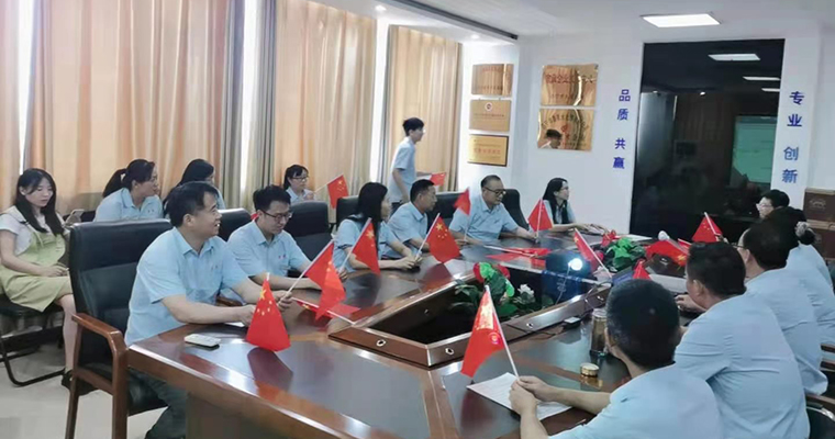 紅色精神，發(fā)揚(yáng)光大